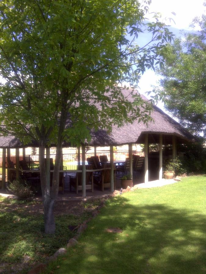 Buschberg Guest Farm Villa Outjo Eksteriør billede